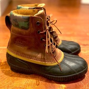 Sorel insulated waterproof boots 🥾
